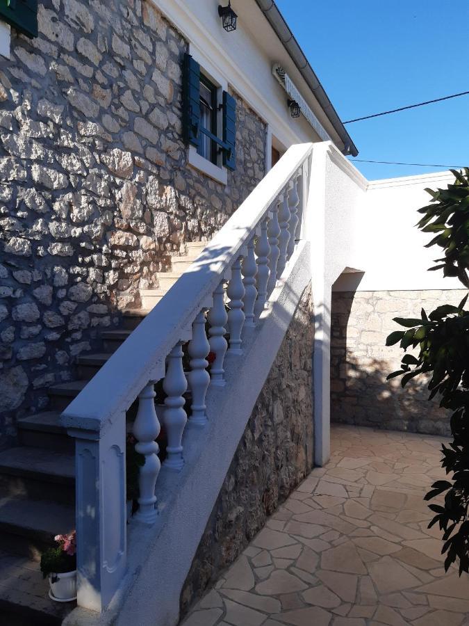 Apartments With A Parking Space Lukoran Exterior foto