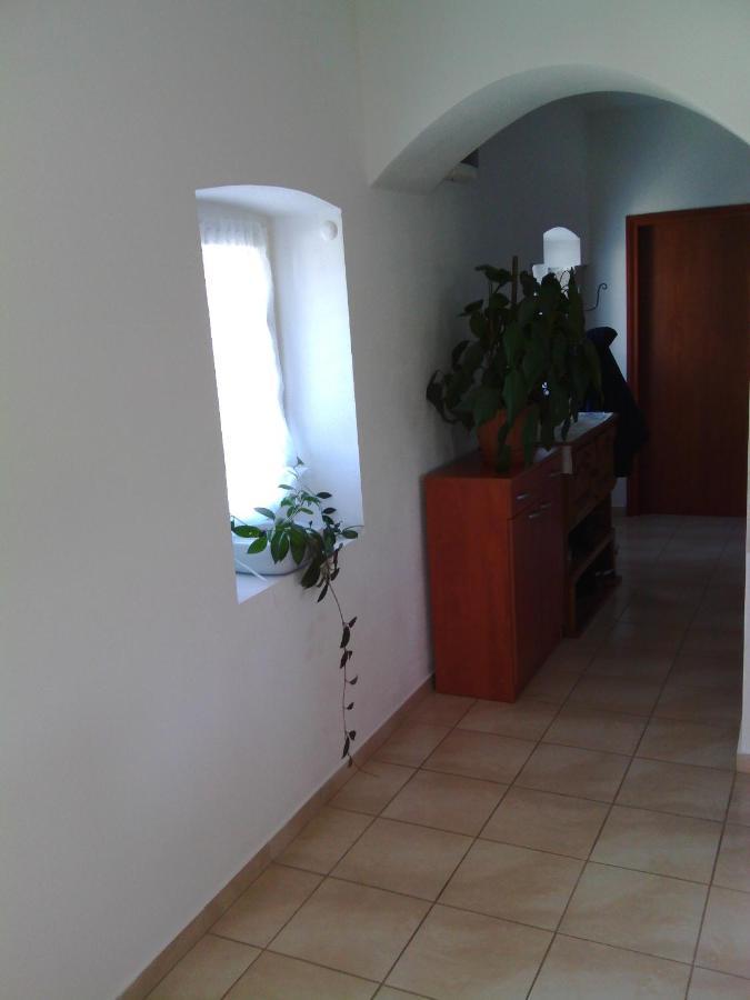 Apartments With A Parking Space Lukoran Exterior foto